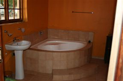 Ingala Farmhouse Bed and Breakfast