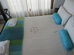 esCape Beach Cottage