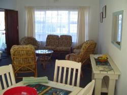 Inyoni Self-Catering Apartment