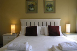 606 Hillside Heights