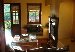 Blue Mountain Luxury Lodge