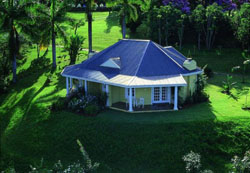 Blue Mountain Luxury Lodge