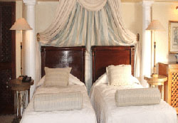 Blue Mountain Luxury Lodge