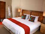 Leisure Bay hotels