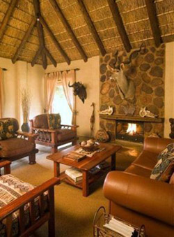 Tholo Lodge