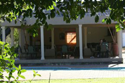 Dinonyane Lodge