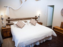 Monate Game Lodge