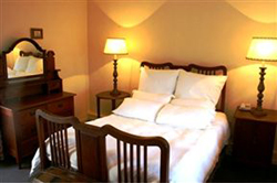 Shangri-La Country Hotel