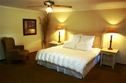 Shangri-La Country Hotel