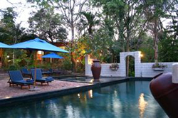 Shangri-La Country Hotel