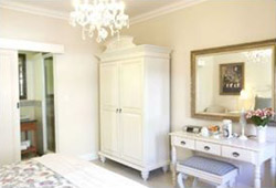 The Victorian 1906 Hotel