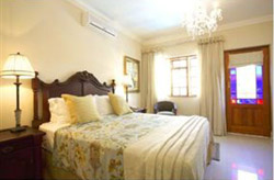 The Victorian 1906 Hotel