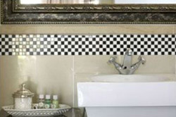 The Victorian 1906 Hotel