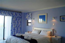 85 Hill St Luxury Apartment