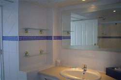 85 Hill St Luxury Apartment