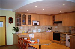 85 Hill St Luxury Apartment