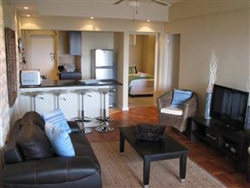 03 Edward Court