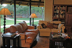 Mopane Bush Lodge