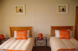 La Mont Bed and Breakfast