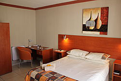 Acorn And Summit Guesthouse