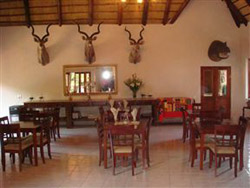 Zenzele River Lodge