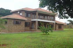 Avocado Grove Guest House