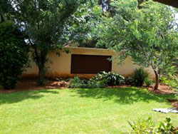 Phomolong Guest House