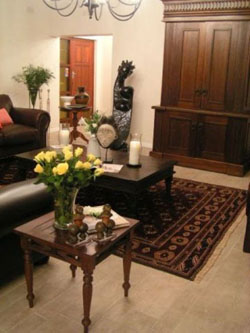 Cecelia's Holiday Manor