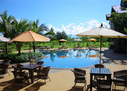 Mae Jo Golf Resort & Spa