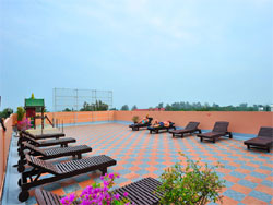 Thipurai City Hotel