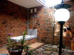 Jinnie's Place Krabi