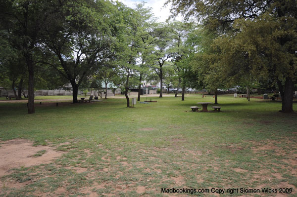 vic_falls_camping_02