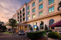 AVANI Hai Phong Harbour View Hotel