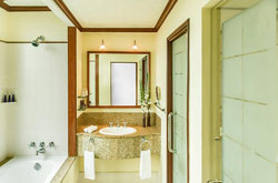 AVANI Hai Phong Harbour View Hotel