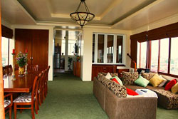 Artisan Boutique Hotel 