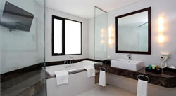 CenDeluxe Hotel Tuy Hoa 